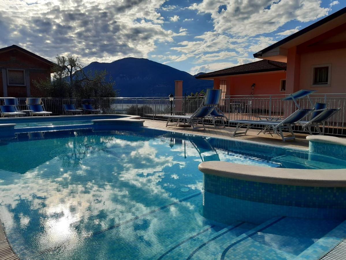 Hotel Residence Panoramica Brenzone sul Garda Exteriör bild