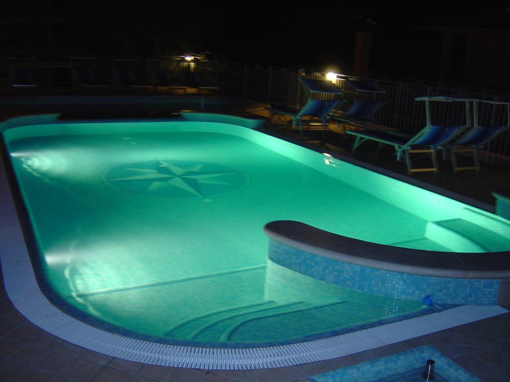 Hotel Residence Panoramica Brenzone sul Garda Exteriör bild