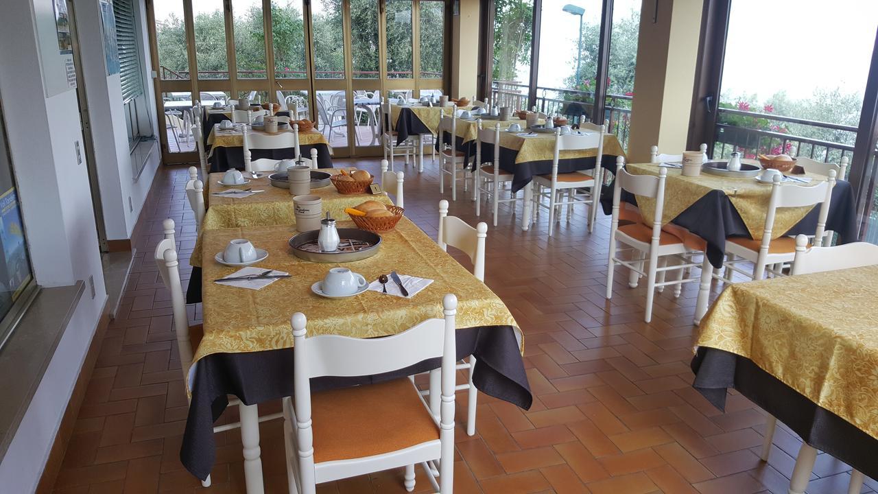 Hotel Residence Panoramica Brenzone sul Garda Exteriör bild