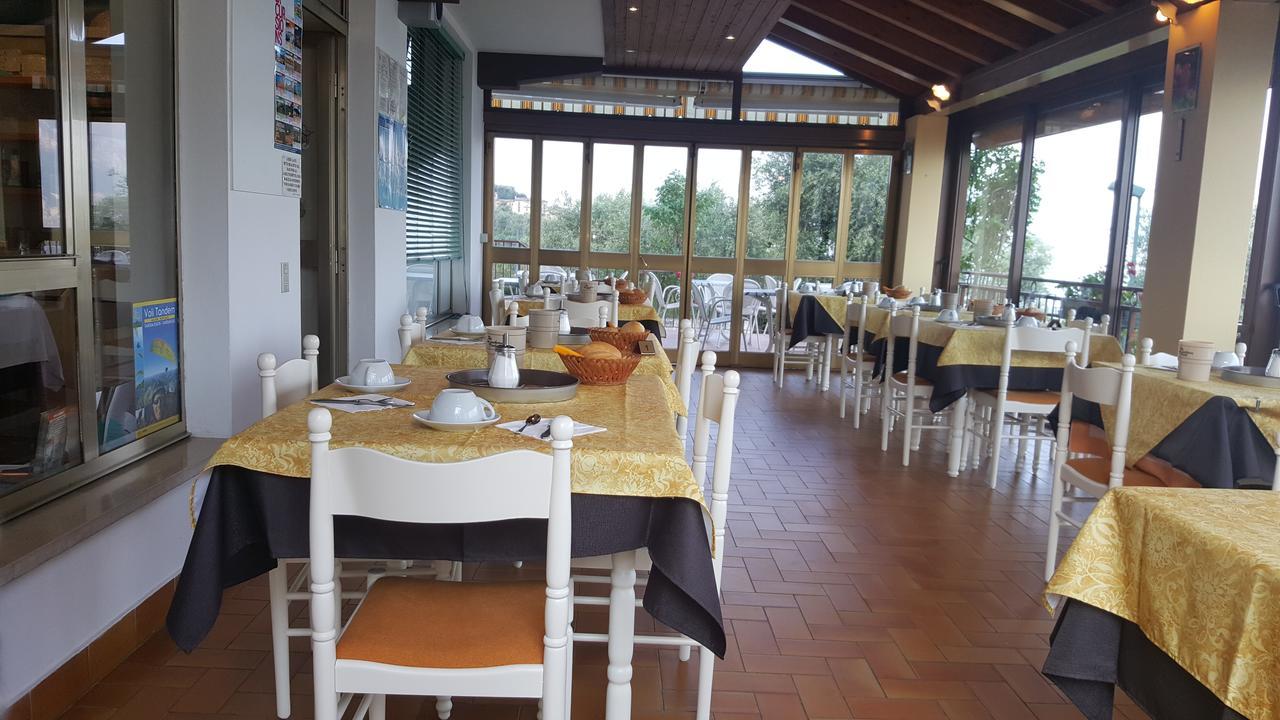 Hotel Residence Panoramica Brenzone sul Garda Exteriör bild